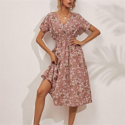 Robe à taille élastique florale élégante et à la mode