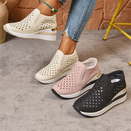 Baskets compensées à enfiler pour femmes à design ajouré