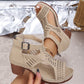 Sandales polyvalentes avec un talon moyen creux et un bout ouvert